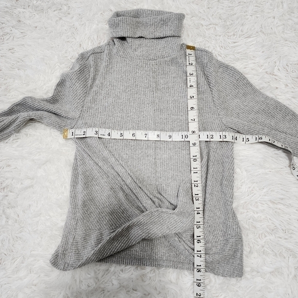 Almost Famous Cropped Twist Front Bell Sleeve Sweater - Picture 4 of 4